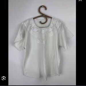 Vintage Mexican Embroidered Folk Blouse